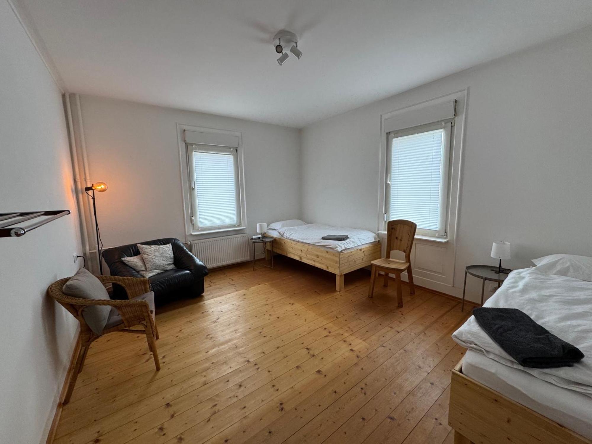 90Qm 4-Zimmer-Wohnung - Apartment Friedrichstrasse Vaihingen an der Enz Exterior foto